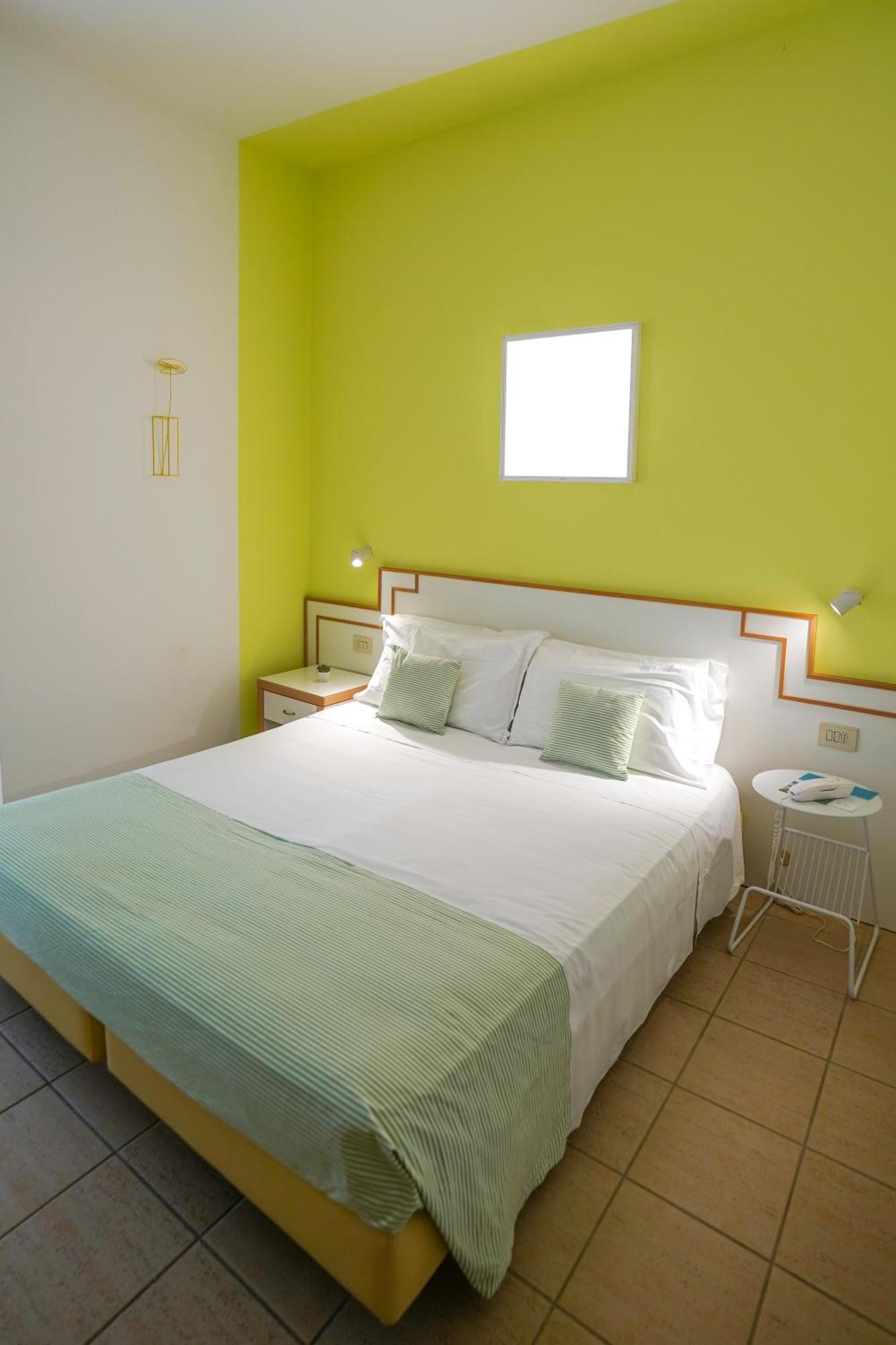 Albergo Punta De L'Est Francavilla Al Mare Luaran gambar