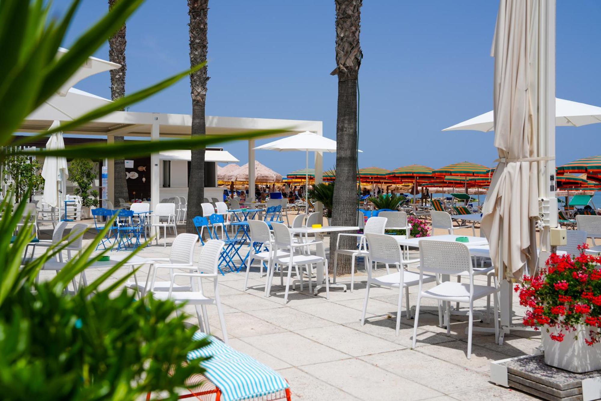Albergo Punta De L'Est Francavilla Al Mare Luaran gambar