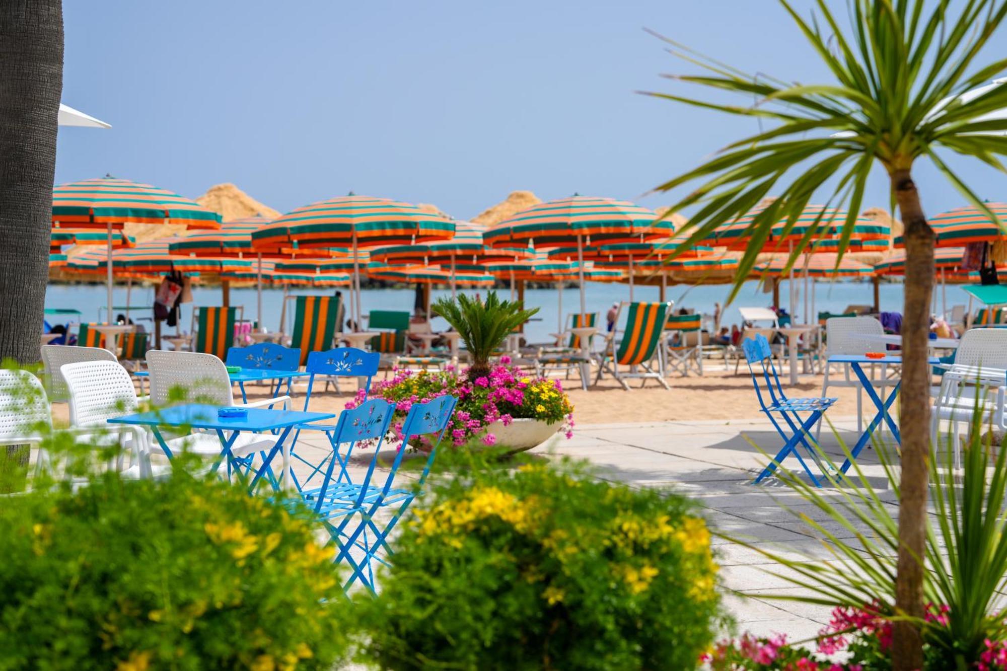 Albergo Punta De L'Est Francavilla Al Mare Luaran gambar