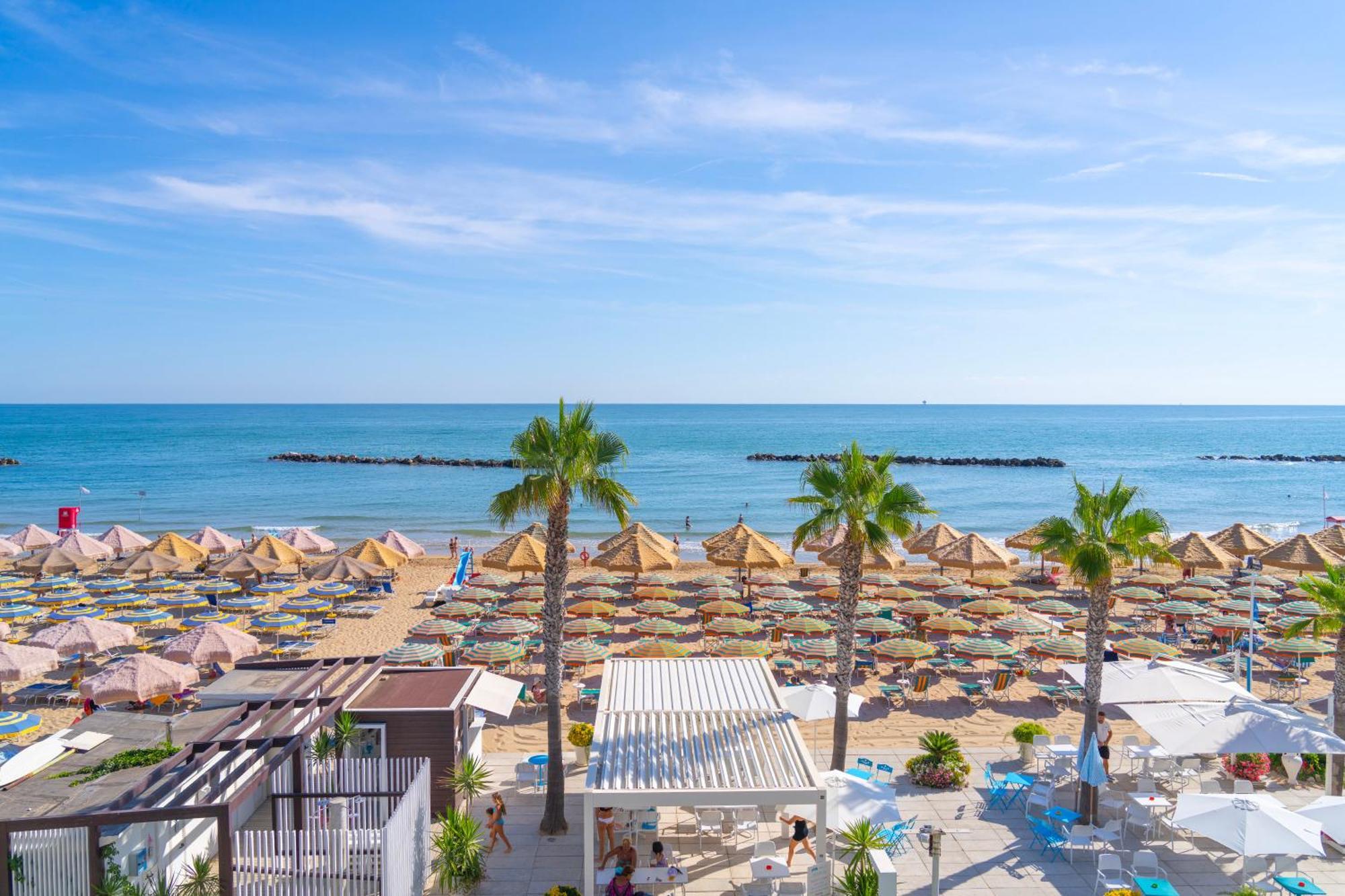 Albergo Punta De L'Est Francavilla Al Mare Luaran gambar