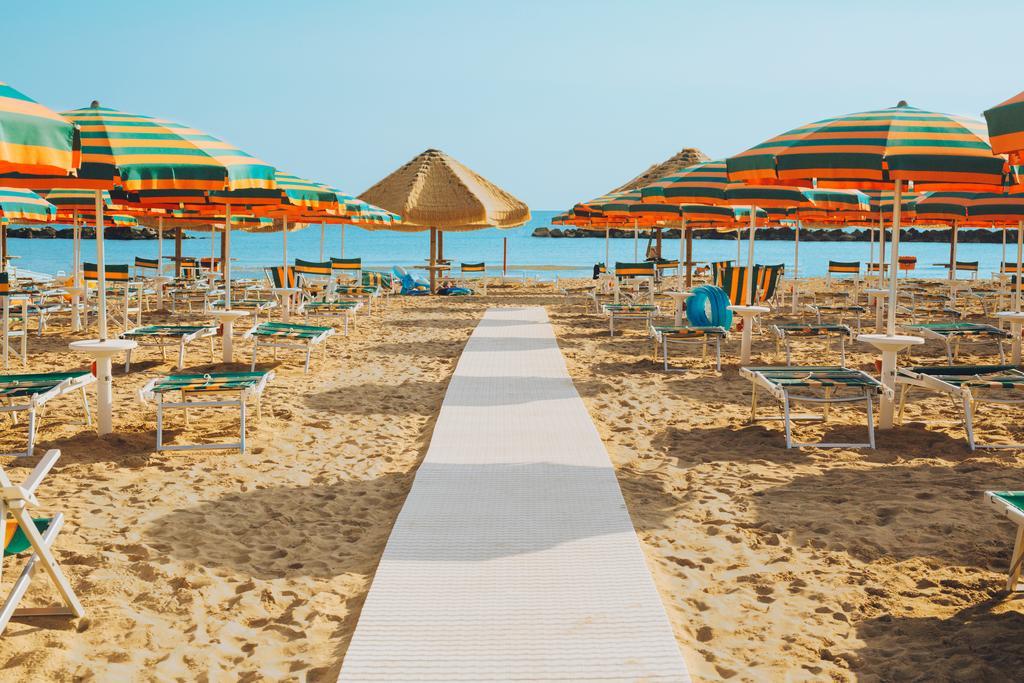Albergo Punta De L'Est Francavilla Al Mare Luaran gambar