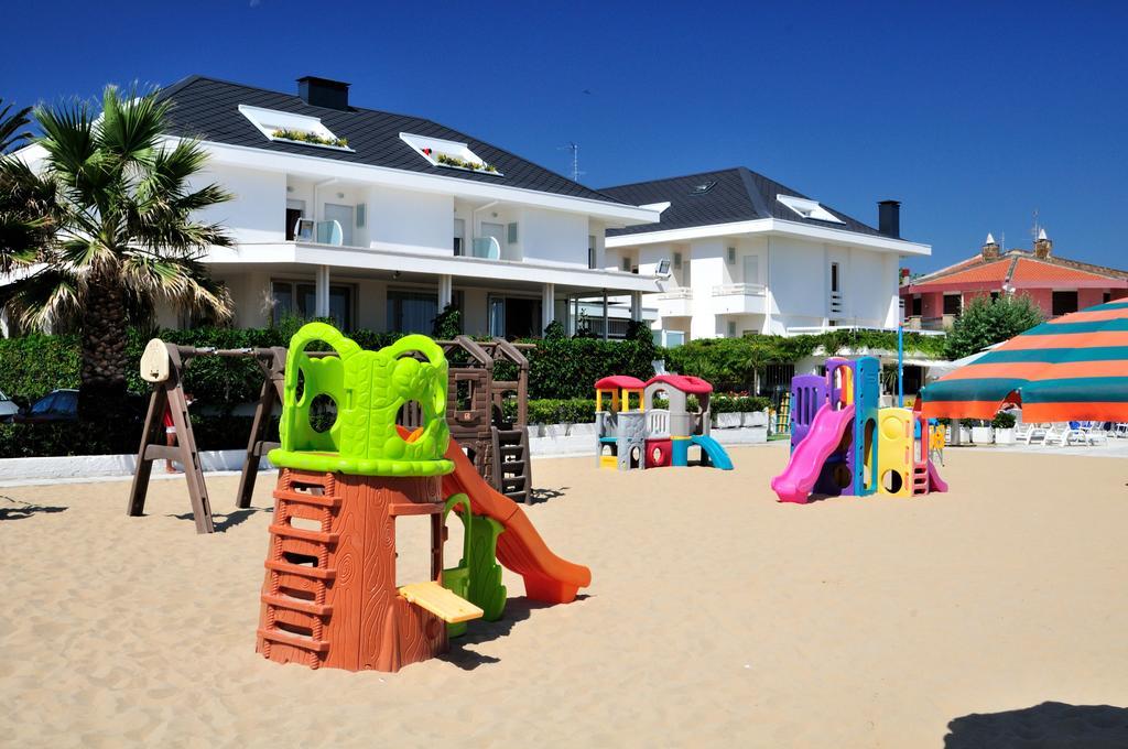 Albergo Punta De L'Est Francavilla Al Mare Luaran gambar