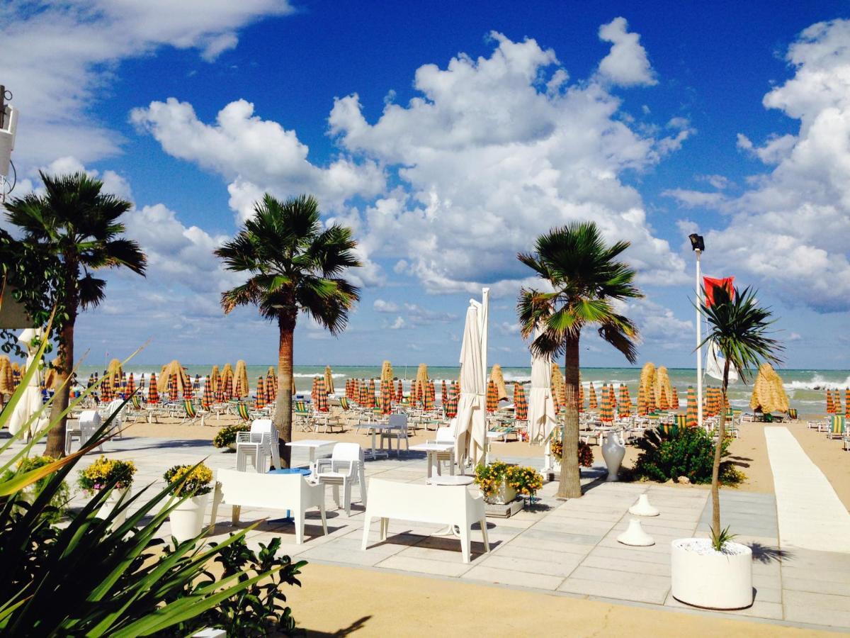 Albergo Punta De L'Est Francavilla Al Mare Luaran gambar